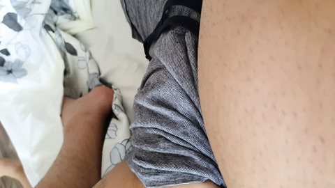 Blondie's creamy blow job precedes son's return from tedious 9-to-5 slavery