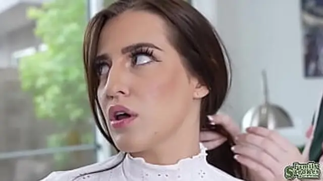 Ariel guides Aubree with Kyle′s shaft &mdash;  deep throat action