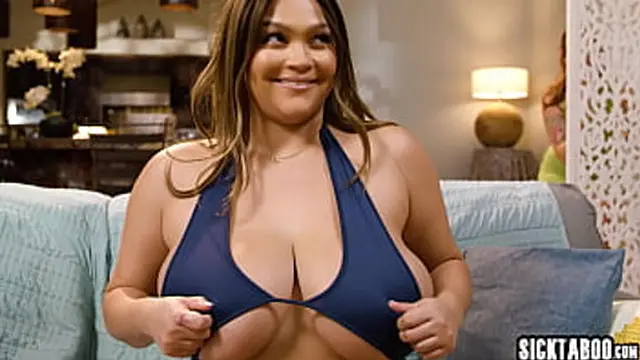 Big titties MILF lesbian savoring hot pussy🌮️ licks and deep finger play with hot babe and big ass🍑