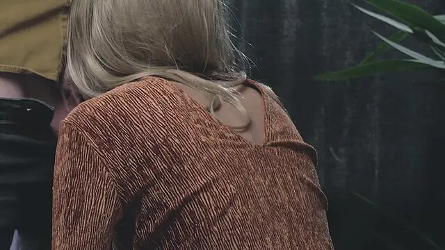 Amateur MILF gives passionate blowjob to her guy