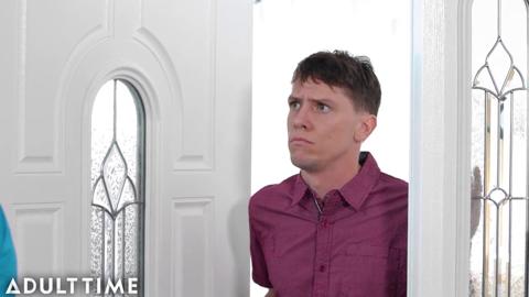 Raunchy Ryan submits to King's BDSM mastery, gets royally screwed