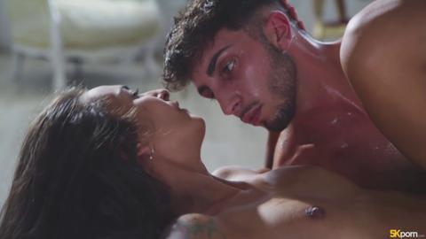 Anita Gorgeous gets pounded into straight submission