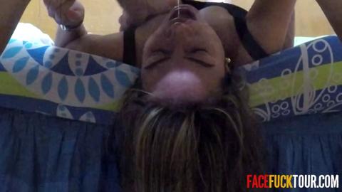 Dirty ol' hoe scores stranger cock🍆 in throat-fucking frenzy