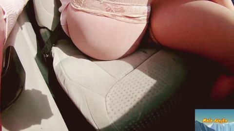 Raw, untamed pussy✌ on full display, no barriers, only lust