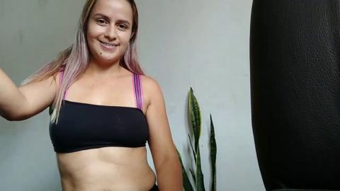Mom's got me bent over, banging her nasty step-mother pussy✌