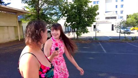 Lesbians gone wild with Luna Rival!