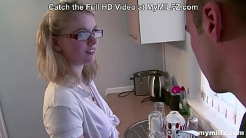 😉 Naughty😈 MILF gets her lenses jizzed😉