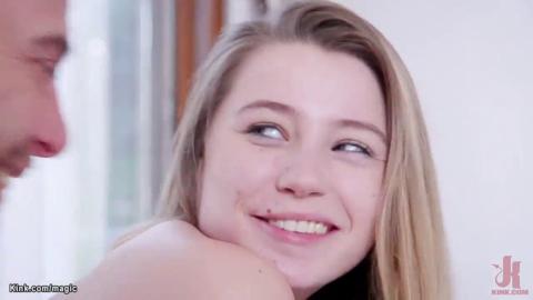 Stepson Seth Gamble's College Getaway Turns into Lewd Threesome with Lustful Step-Niece Carolina Sweets and Mommy Cherie DeVille