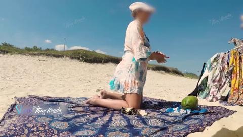 I stripped & F**ked by Beach Vendor