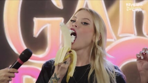 Wild Deep Throat Action