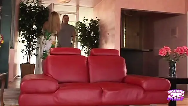 Blonde Beauty Sinks Into Hot Bbw Blowjob and Cowgirl Style Sex Play